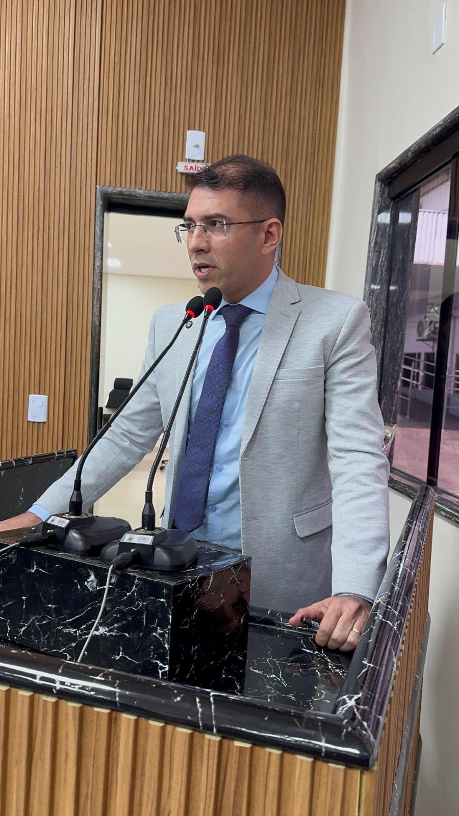 Prefeito Leo Moraes sanciona lei de autoria do vereador Pedro Geovar que incentiva doação de sangue em Porto Velho