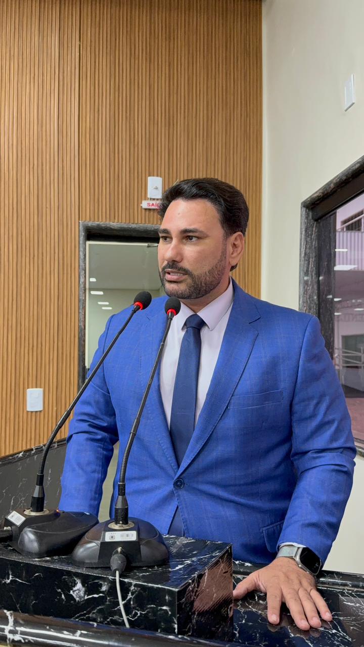Vereador denuncia prefeito por possível irregularidade em anúncio de ação para levar crianças ao circo