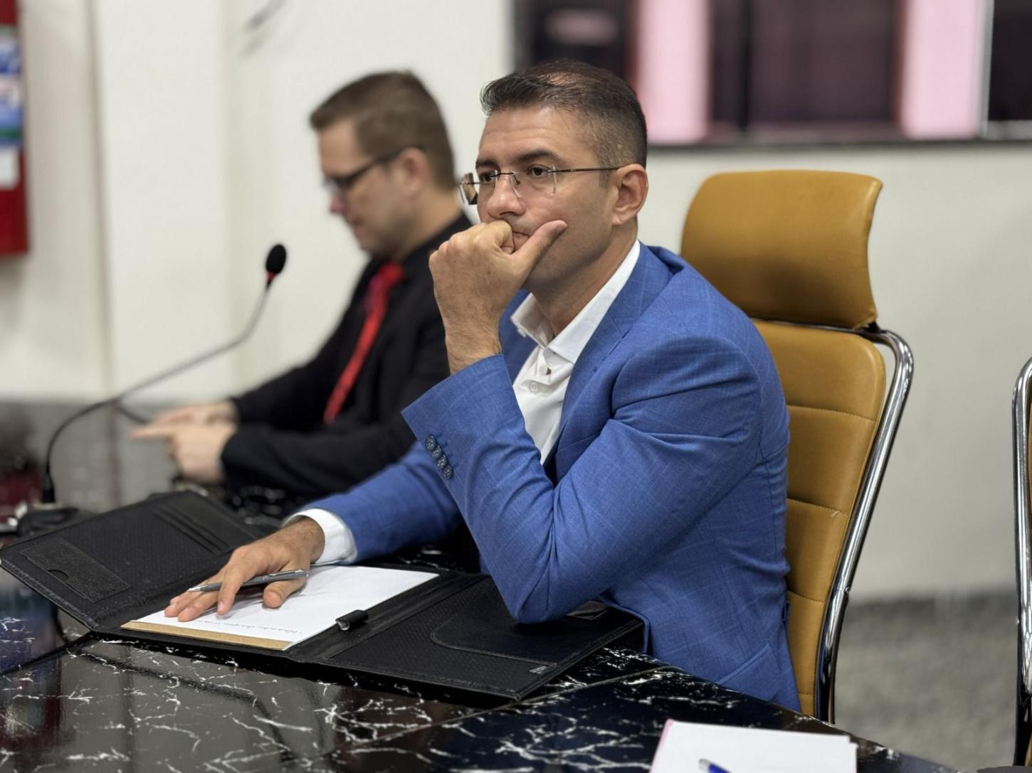 Pedro Geovar propõe usar parte do recurso destinado  a limpeza urbana para melhorar infraestrutura com detentos