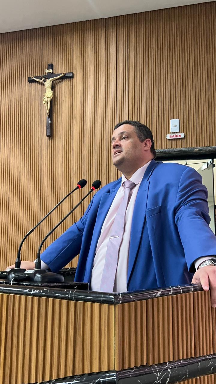 THIAGO TEZZARI ALERTA PARA NOVA TROCA DA EMPRESA DE COLETA DE LIXO EM PORTO VELHO