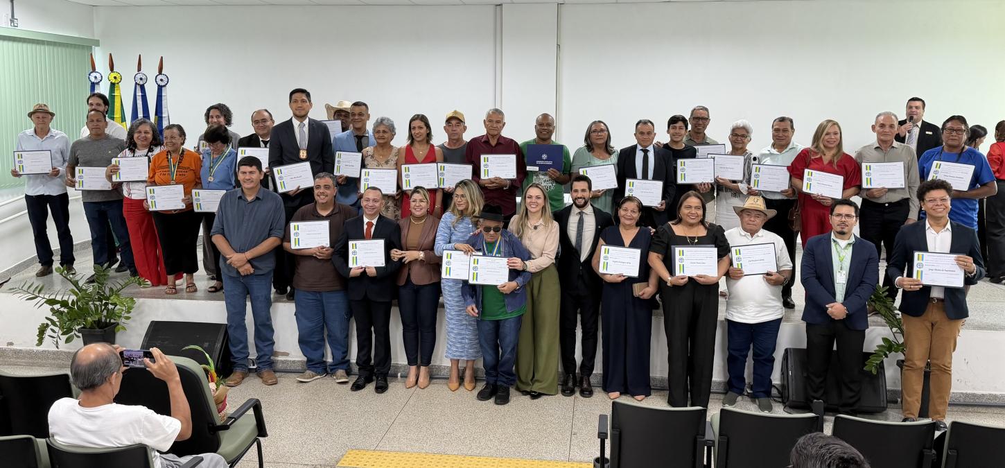 Cláudia de Jesus realiza Sessão Solene em Guajará-Mirim para homenagear personalidades de Rondônia
