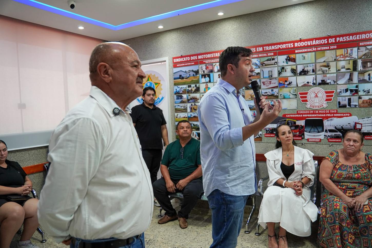 Dr. Jaime Gazola palestra sobre prevenção ao câncer e reforça importância do diagnóstico precoce em evento no SINTTRAR
