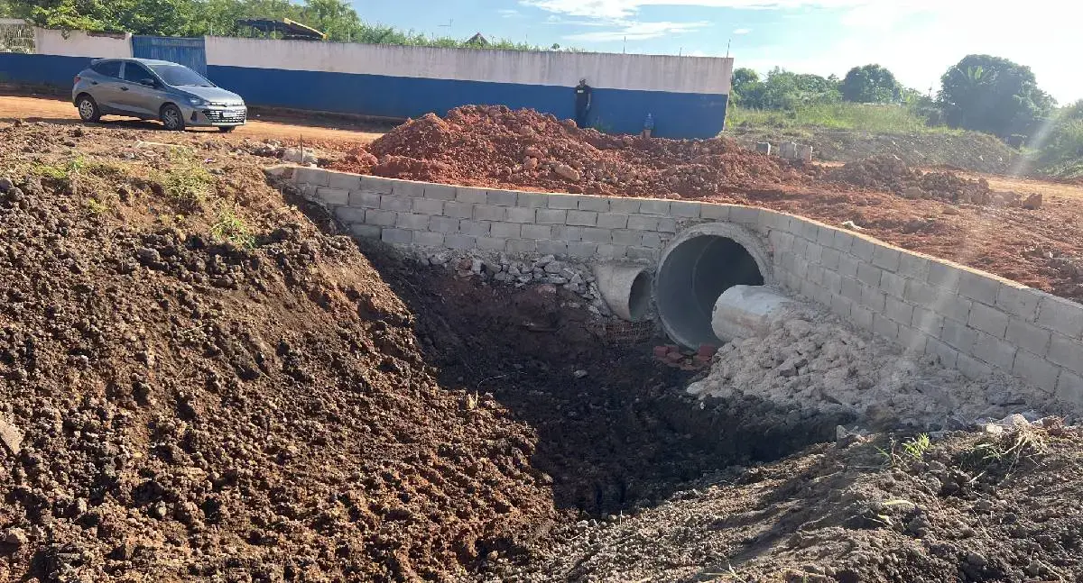 Drenagem avança em três bairros de Porto Velho
