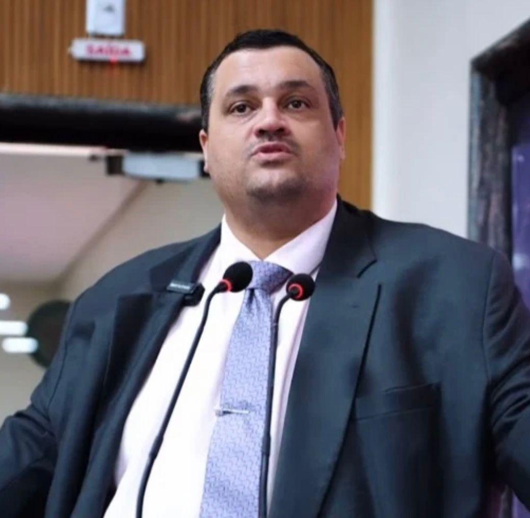 Vereador Thiago Tezzari cobra definição sobre realização do Flor do Maracujá