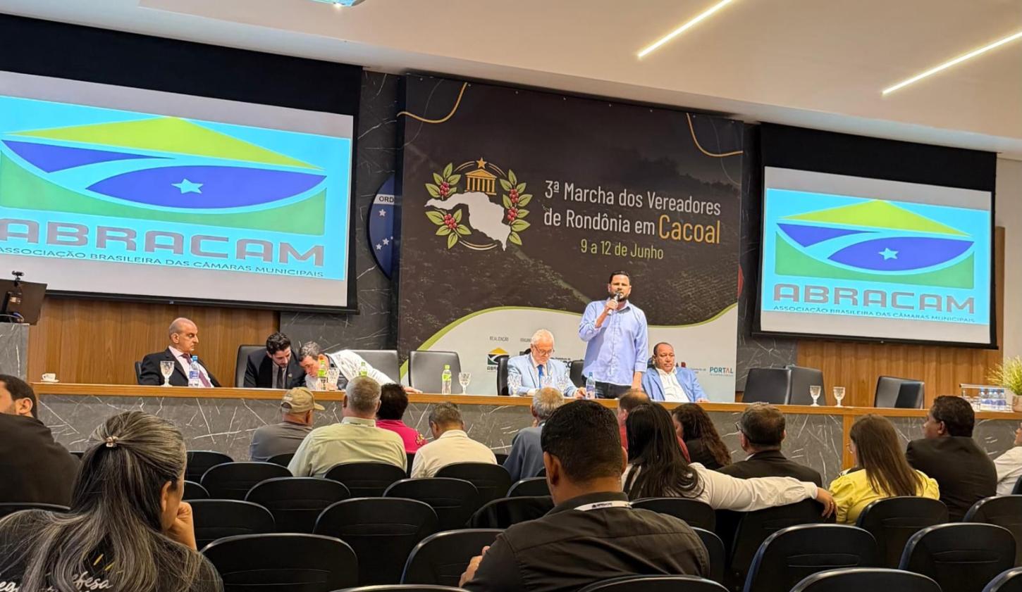 Samuel Costa defende gestão participativa e reforça compromisso com saúde e segurança durante 3ª Marcha de Vereadores em Cacoal