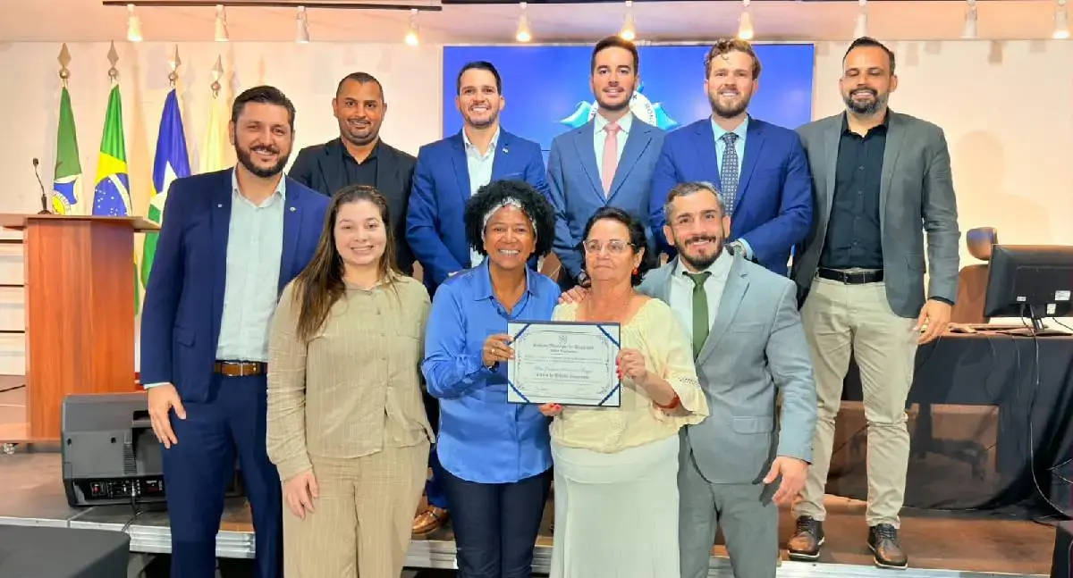 Sílvia Cristina recebe título de cidadã honorária de Ariquemes