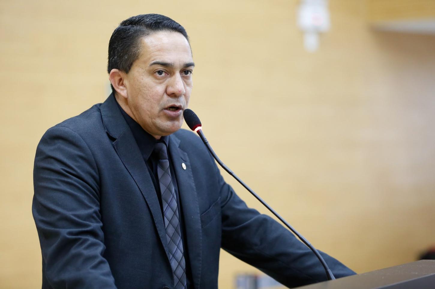 Deputado Eyder Brasil gasta mais de R$ 100 mil com publicidade em apenas um mês; série especial vai acompanhar gastos de todos os parlamentares