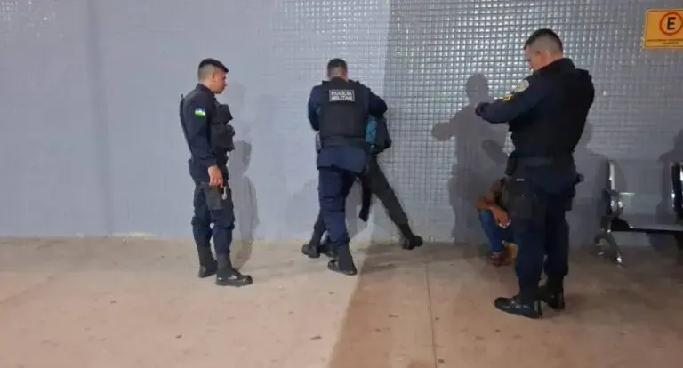  Homem é contido após confusão na rodoviária de Porto Velho 