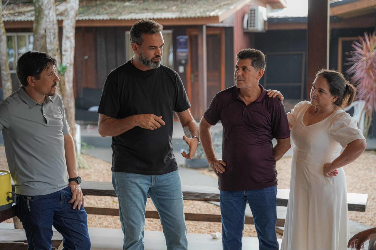“O produtor rural salva vidas e quase nunca recebe reconhecimento”, diz Bruno Bolsonaro Scheid ao destacar doações ao Hospital de Amor