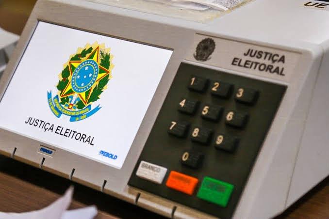 Servidores públicos efetivos e comissionados que pretendem disputar cargos eletivos em Rondônia devem se afastar das funções até 4 de julho