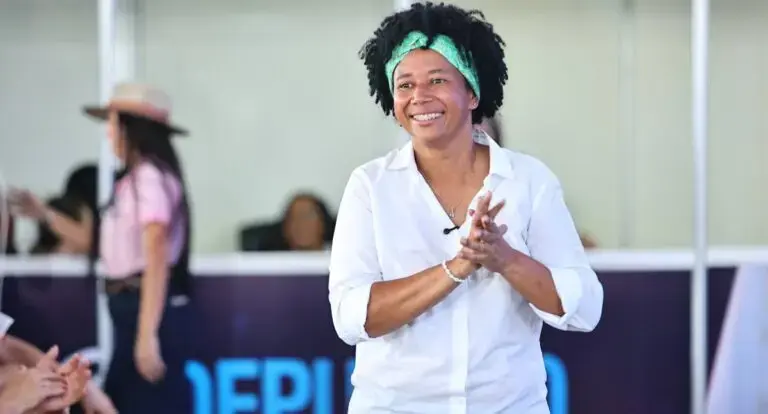  Sílvia Cristina aparece empatada na liderança ao Senado 