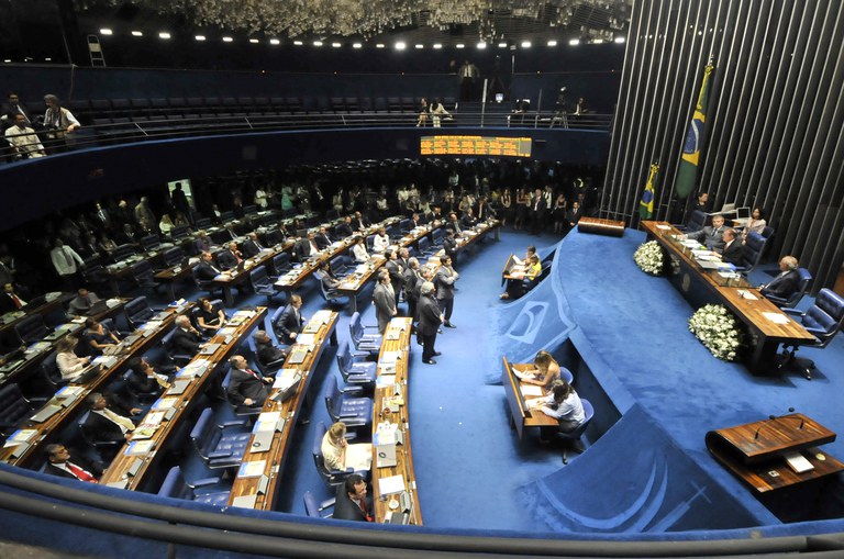 Alcolumbre destrava pautas do governo no Senado após reaproximação com Lula