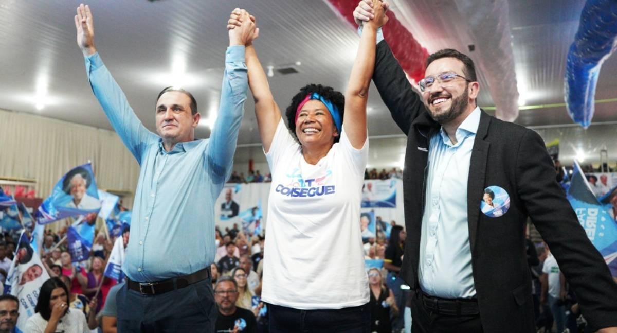 Com força total, Sílvia Cristina dá largada à campanha com adesivaço e inauguração de comitês