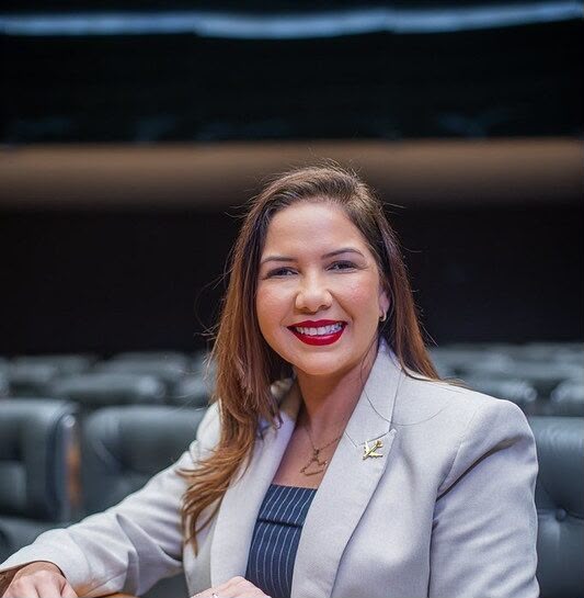 Cristiane Lopes consolida mandato como referência nacional na defesa da maternidade atípica