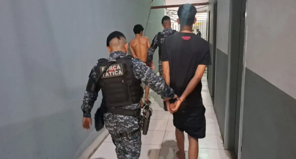 Força Tática apreende adolescente e prende jovem com drogas em Porto Velho