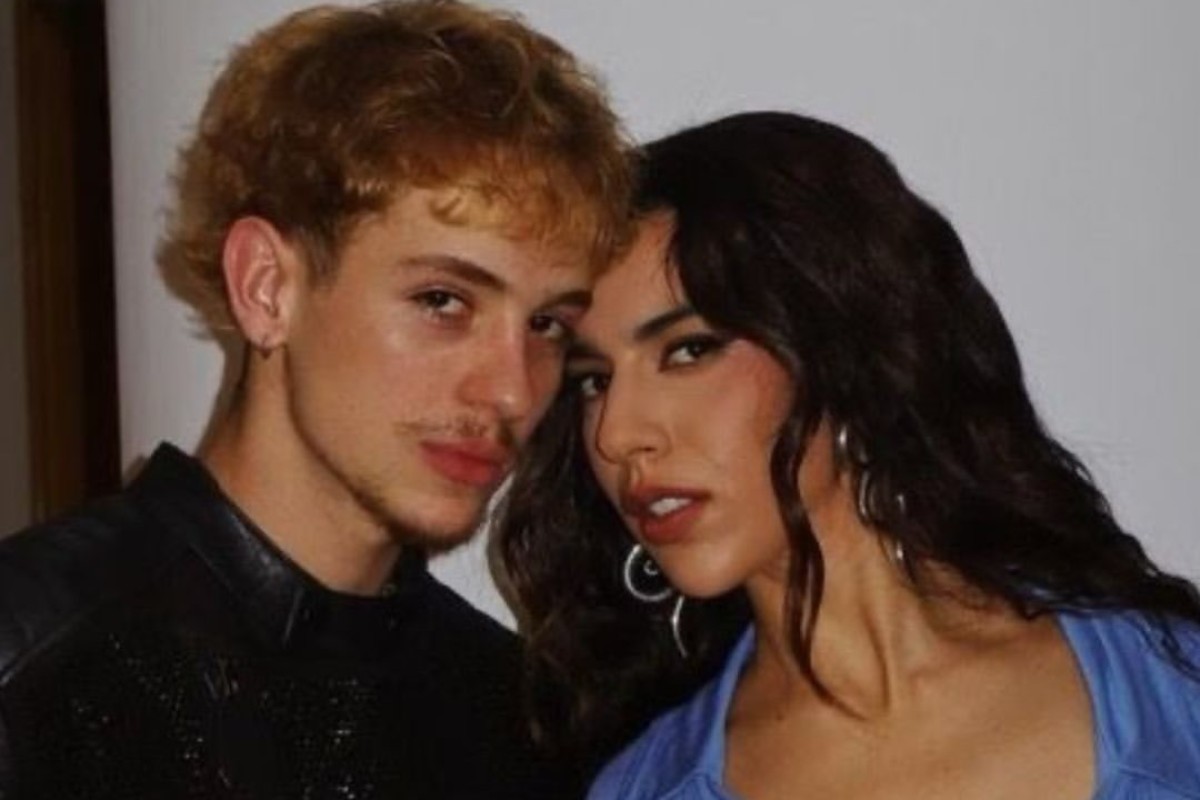 Juliano Floss anuncia fim do namoro com Marina Sena