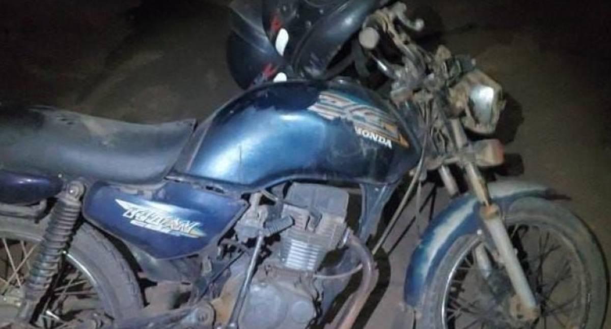 Motociclista e passageira ficam feridos depois de acidente causado por cachorro em RO