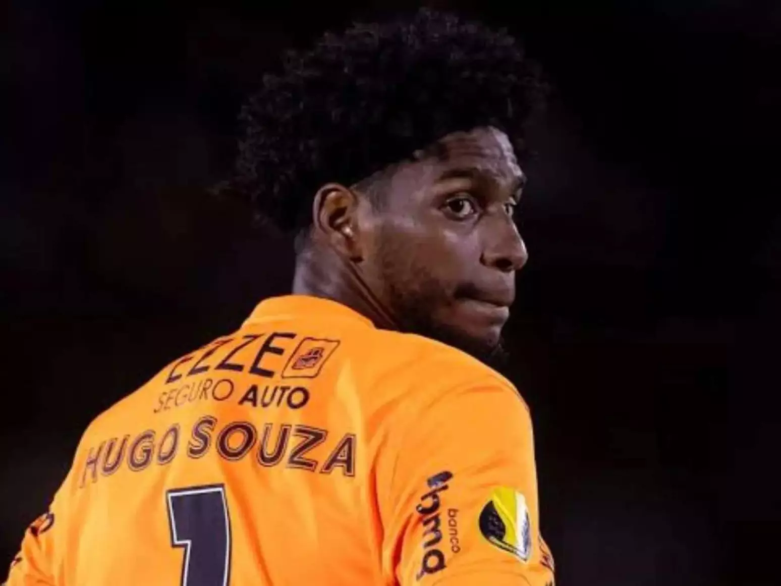 O Corinthians repudiou os atos de racismo sofridos pelo goleiro Hugo Souza durante o empate em 0 a 0 contra o Rosario Central, na noite desta quinta-feira (13), na Argentina, pela Libertadores.