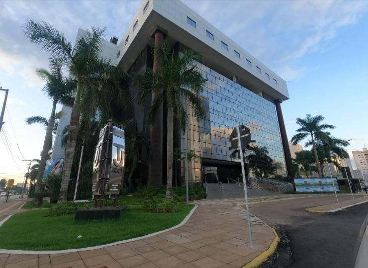 TJRO declara inconstitucional lei que restringia participação de menores em eventos