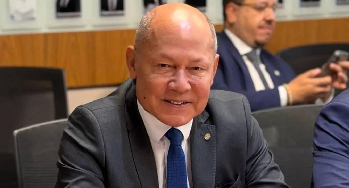 Deputado federal Coronel Chrisóstomo divulga conclusão de obras de bloqueteamento em Ariquemes