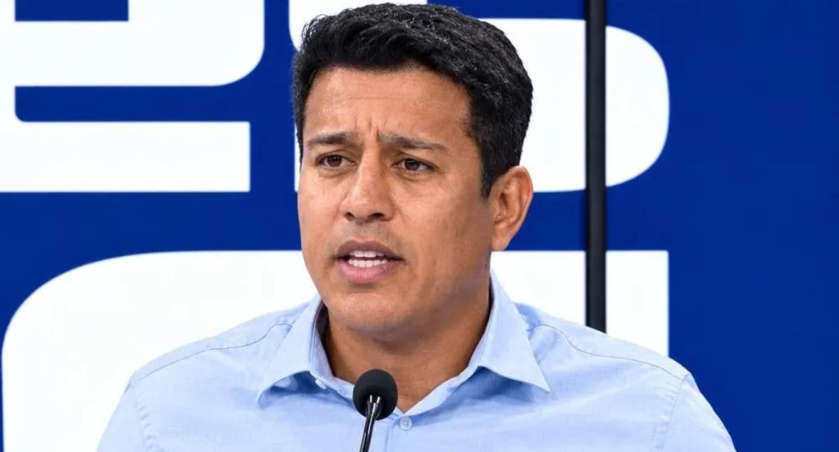 Furia promete revogar 