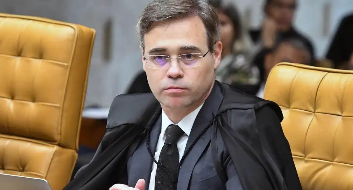 Ministro André Mendonça defende que plenário do STF analise novas conversas envolvendo Alexandre de Moraes e Daniel Vorcaro