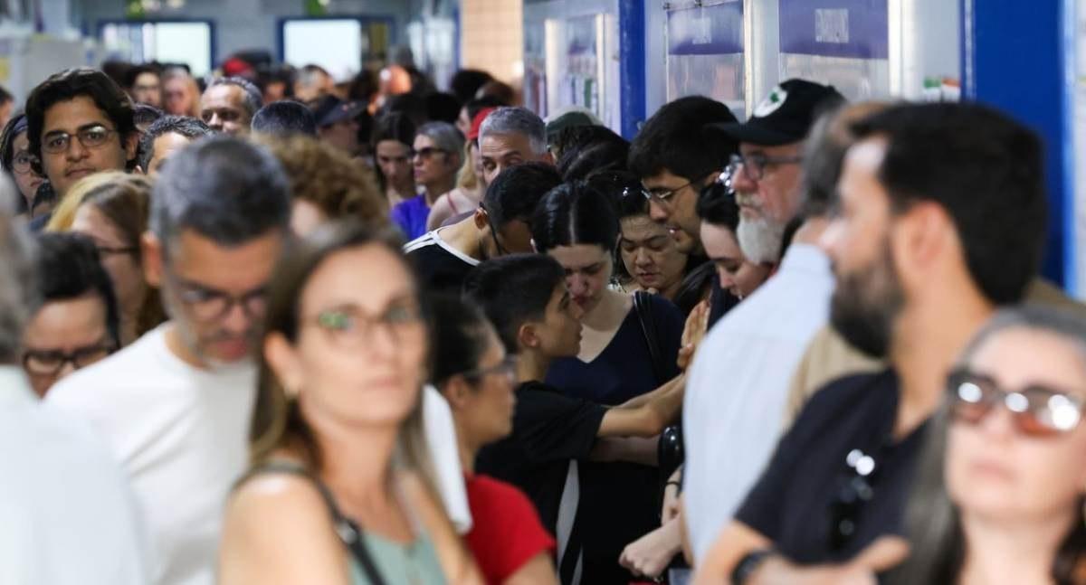 Câmara dos Deputados registra renovação de mais de 35% e elege maior bancada feminina da história