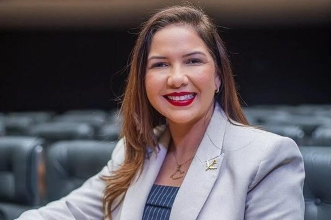 Cristiane Lopes celebra conquista histórica para agentes de saúde após anos de luta pela valorização da categoria