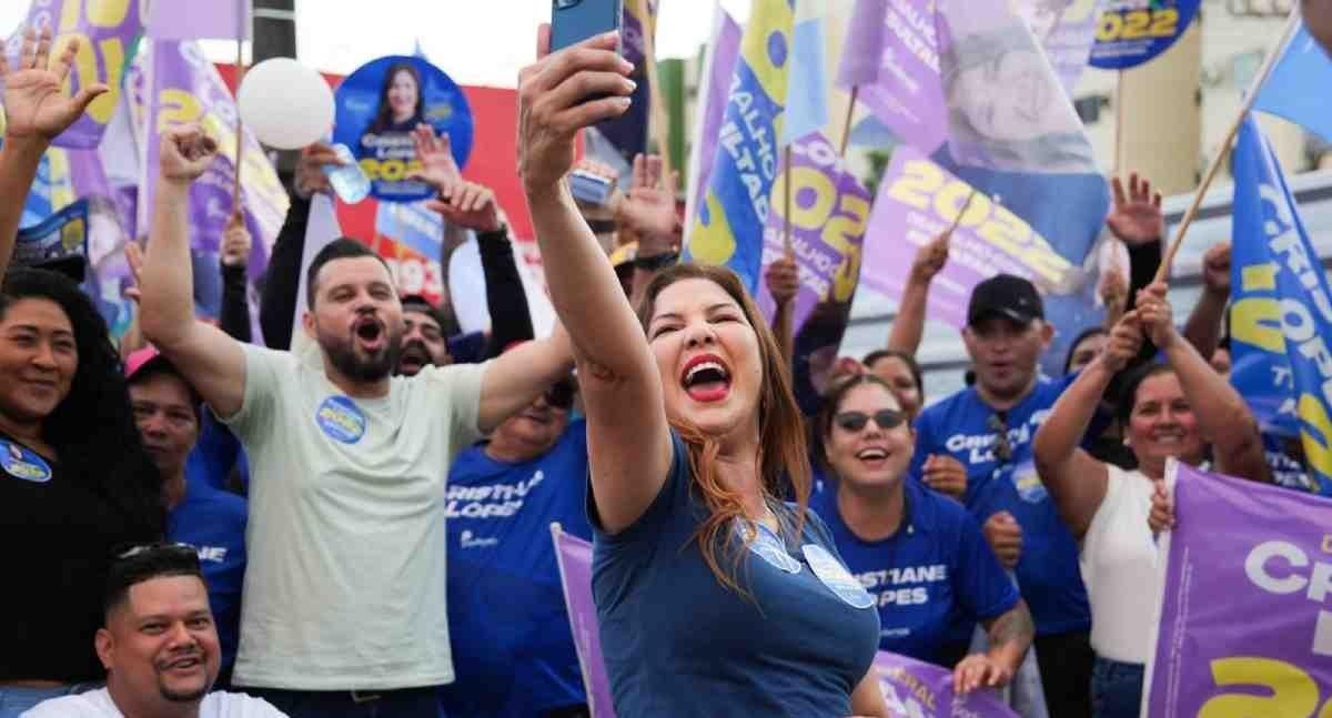 Cristiane Lopes encerra campanha rumo à reeleição com grande mobilização em Porto Velho