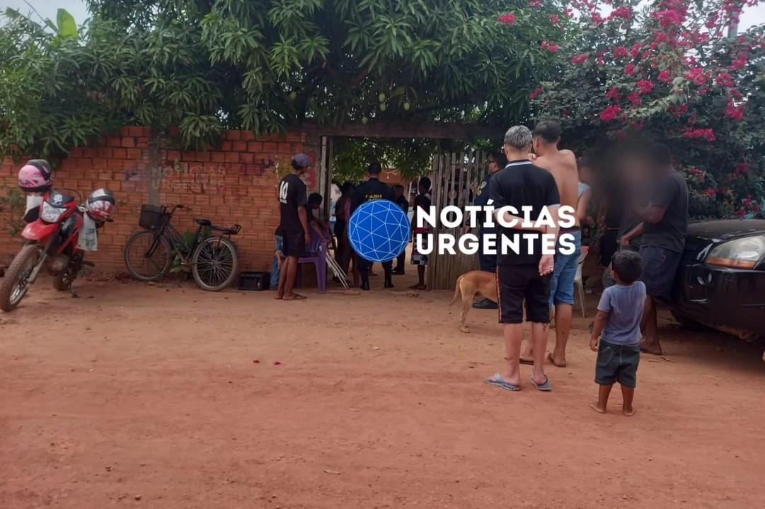 Homem ameaça a própria irmã com faca após discussão por sabão em pó