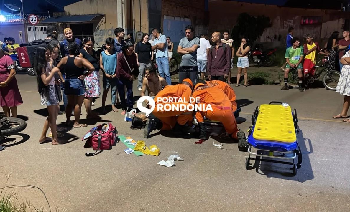Mulher fica gravemente ferida em acidente entre carro e moto na zona leste