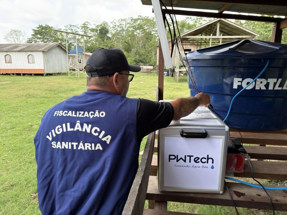 Ribeirinhos relatam alegria com acesso à água tratada após décadas de dificuldades