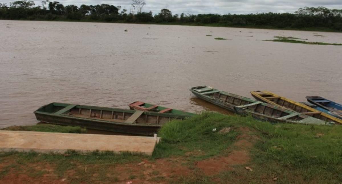 Três bolivianos são presos depois de tentativa de envio clandestino de moto pela fronteira