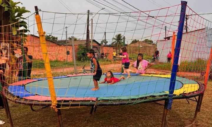 Ação social promovida por Juarez reúne crianças em programação especial pelo Dia das Crianças