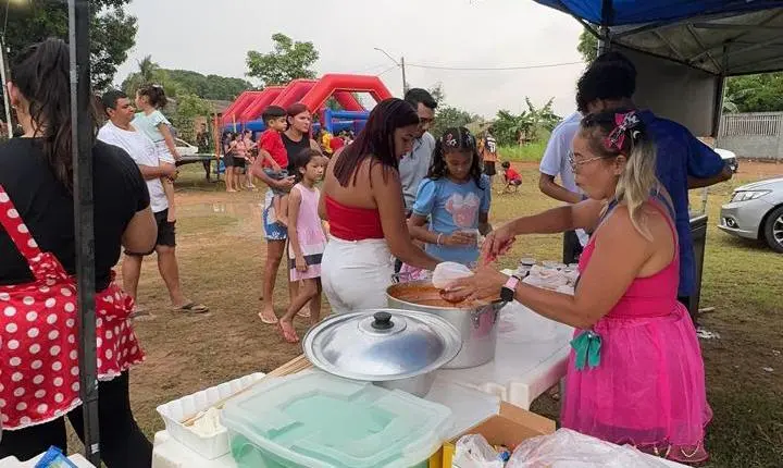 Ação social promovida por Juarez reúne crianças em programação especial pelo Dia das Crianças