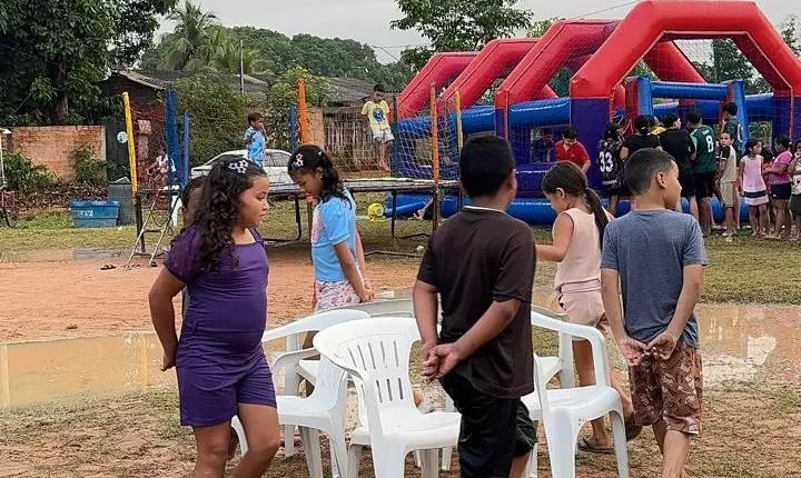 Ação social promovida por Juarez reúne crianças em programação especial pelo Dia das Crianças