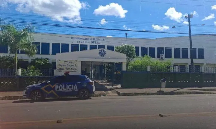 Adolescente é apreendido com faca e substância semelhante à maconha em escola de Porto Velho