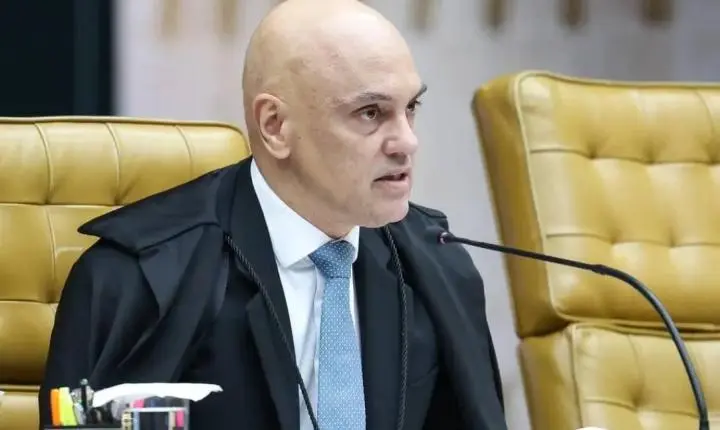 Alexandre de Moraes se declara impedido de analisar mandado de segurança sobre registros no Senado