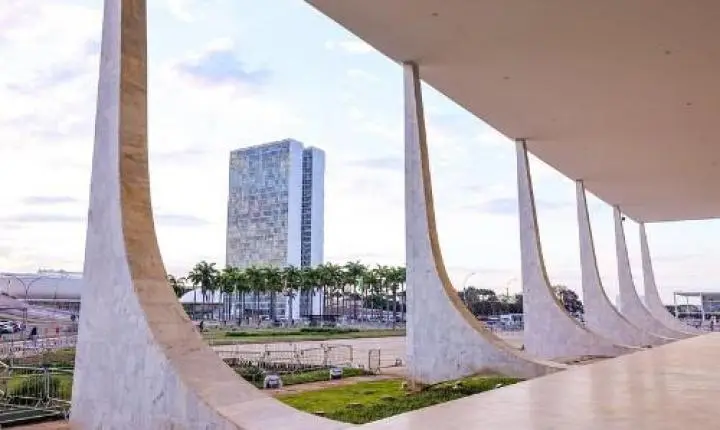 Associação Nacional dos Prefeitos questiona Lei da Dosimetria no STF