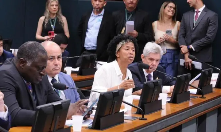Avanço: Sílvia Cristina celebra aprovação da PEC 47 na CCJ da Câmara