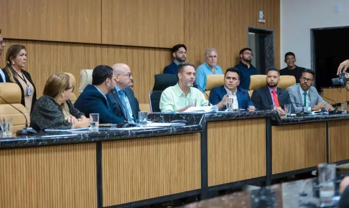 Câmara de Porto Velho estaria dividida e base do prefeito encolhe