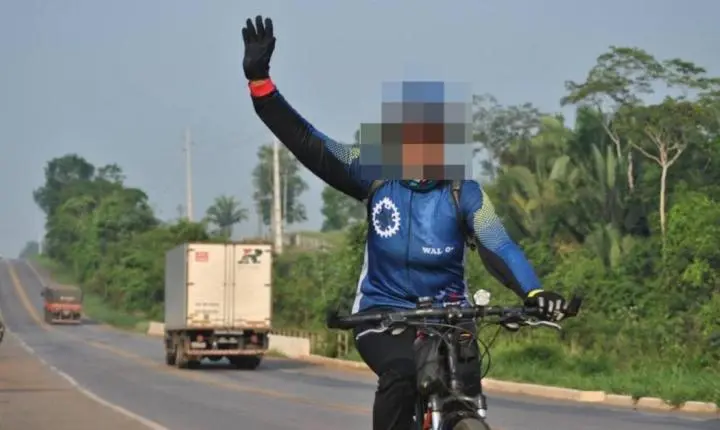 Ciclista morre atropelada por carreta na BR-319 em Porto Velho
