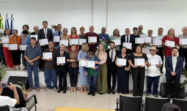 Cláudia de Jesus realiza Sessão Solene em Guajará-Mirim para homenagear personalidades de Rondônia