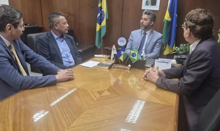 Com apoio do Senado, Sindsef/RO avança na luta pela Dedicação Exclusiva dos professores transpostos