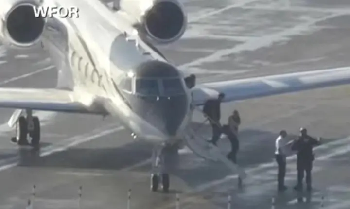 Confira imagens de Flávio e família no desembarque em aeroporto de Miami – VEJA VÍDEO