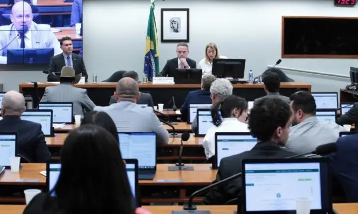 Conselho de Ética vota parecer que pede suspensão do deputado Marcos Pollon