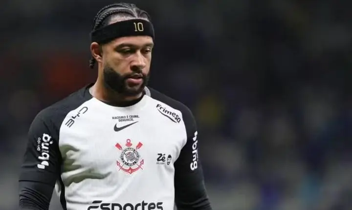 Corinthians desiste da renovação e Memphis Depay deixa o clube