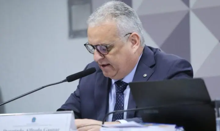 CPMI do INSS deve acabar nesta noite, com ou sem aprovação do relatório