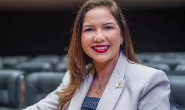 Cristiane Lopes celebra conquista histórica para agentes de saúde após anos de luta pela valorização da categoria