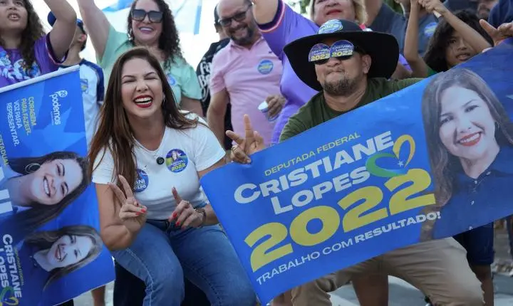 Cristiane Lopes dá início à campanha com grande adesivaço e mobilização em Porto Velho